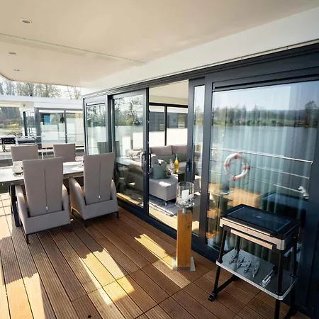 Holiday home Floatinghouse Auszeit - Lp2